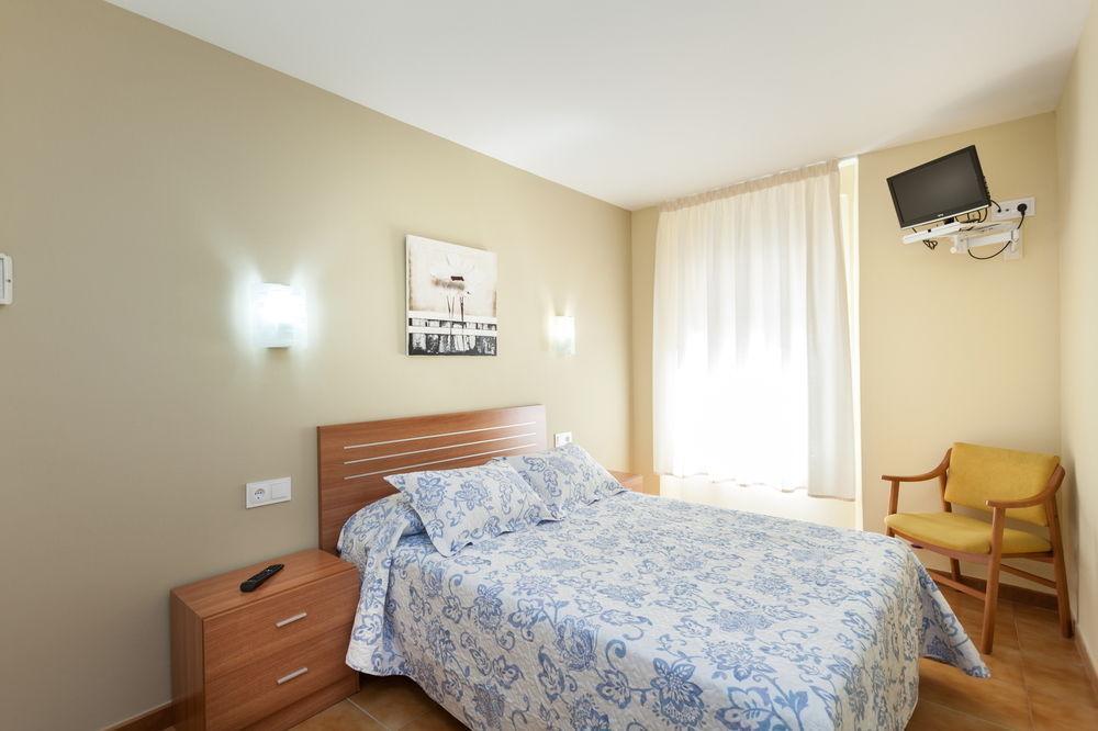 Hotel La Premsa Arenys de Mar Esterno foto