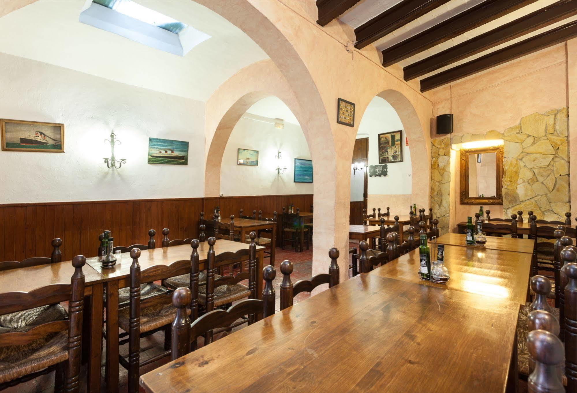 Hotel La Premsa Arenys de Mar Esterno foto